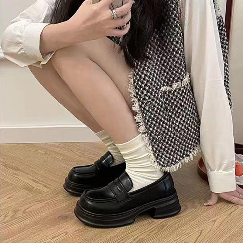 Women's British-style Small Leather Shoes In the Spring and Autumn of 2025 New Versatile Retro Single Shoes Thick-soled Black Loafers