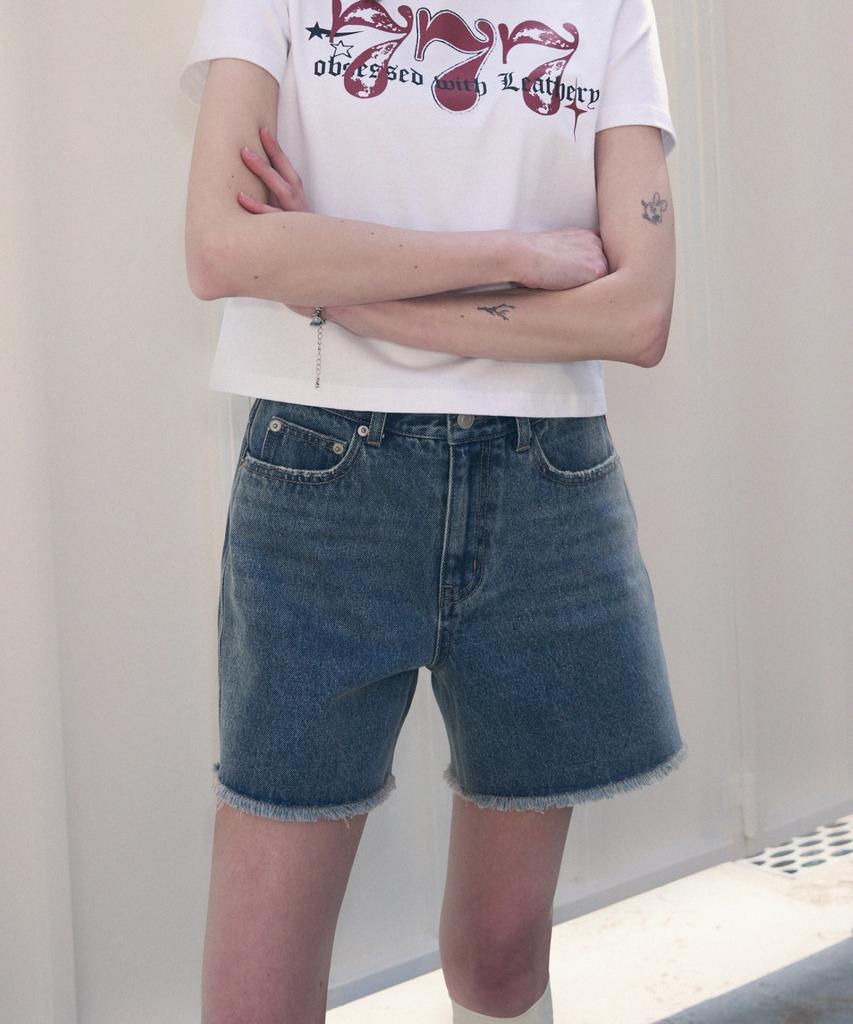 Ledeoli Back Pocket Damaged Denim Shorts [Light Blue]