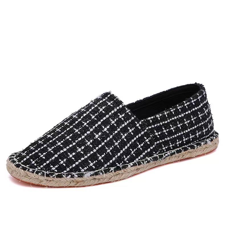 Verschleißfeste Canvas-Herrenschuhe atmungsaktiv faule Ein-Pedal-Gehschuhe Alt-Peking Leinen handgefertigte Stoffschuhe Freizeit-Board-Schuhe