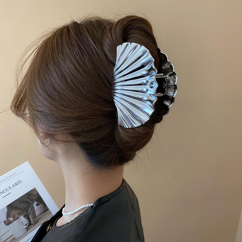 Fashion Gold Color Metal Shell Hair Claws Hairwear for Women Sweet Clip Crab Clamps Hair Clips Claw Clip Trendy Hair Accessories