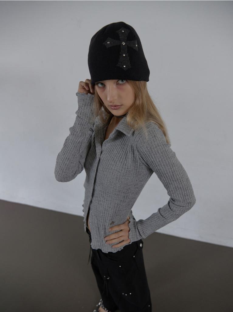 SETUP-EXE Cross Studded Beanie / Black