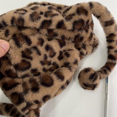 Plüschhut mit Leopardenmuster für Damen, kalt und warm im Herbst und Winter, Ohrenschutz, niedlicher Hut Trend