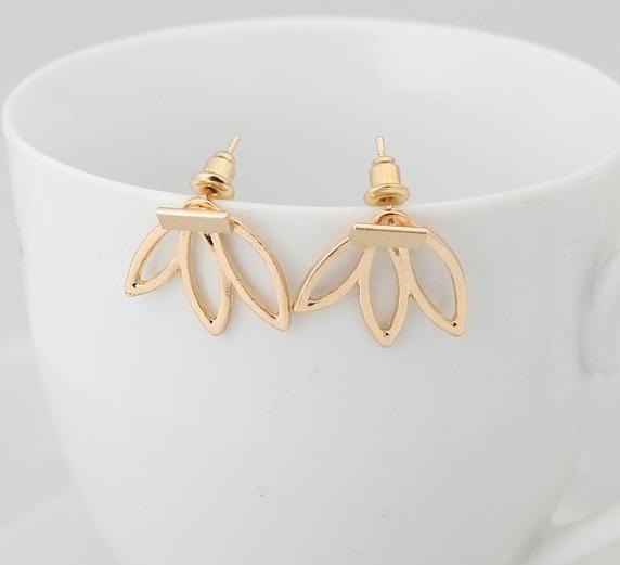 

Pameng New Hollow Alloy Color Geometric Copper Earrings For Women Fashion Flower Woman Brincos Gold Zircon Gift Oorbellen золотий