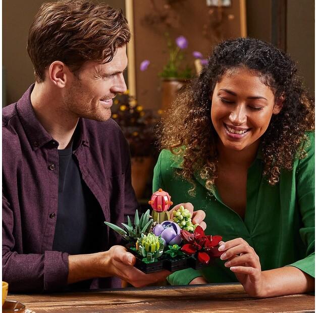 LEGO ICONS 10309 Суккуленты