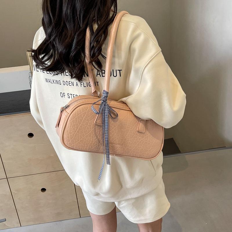 Fashion design baguette bag women's 2025 spring new simple high-quality texture shoulder armpit bag