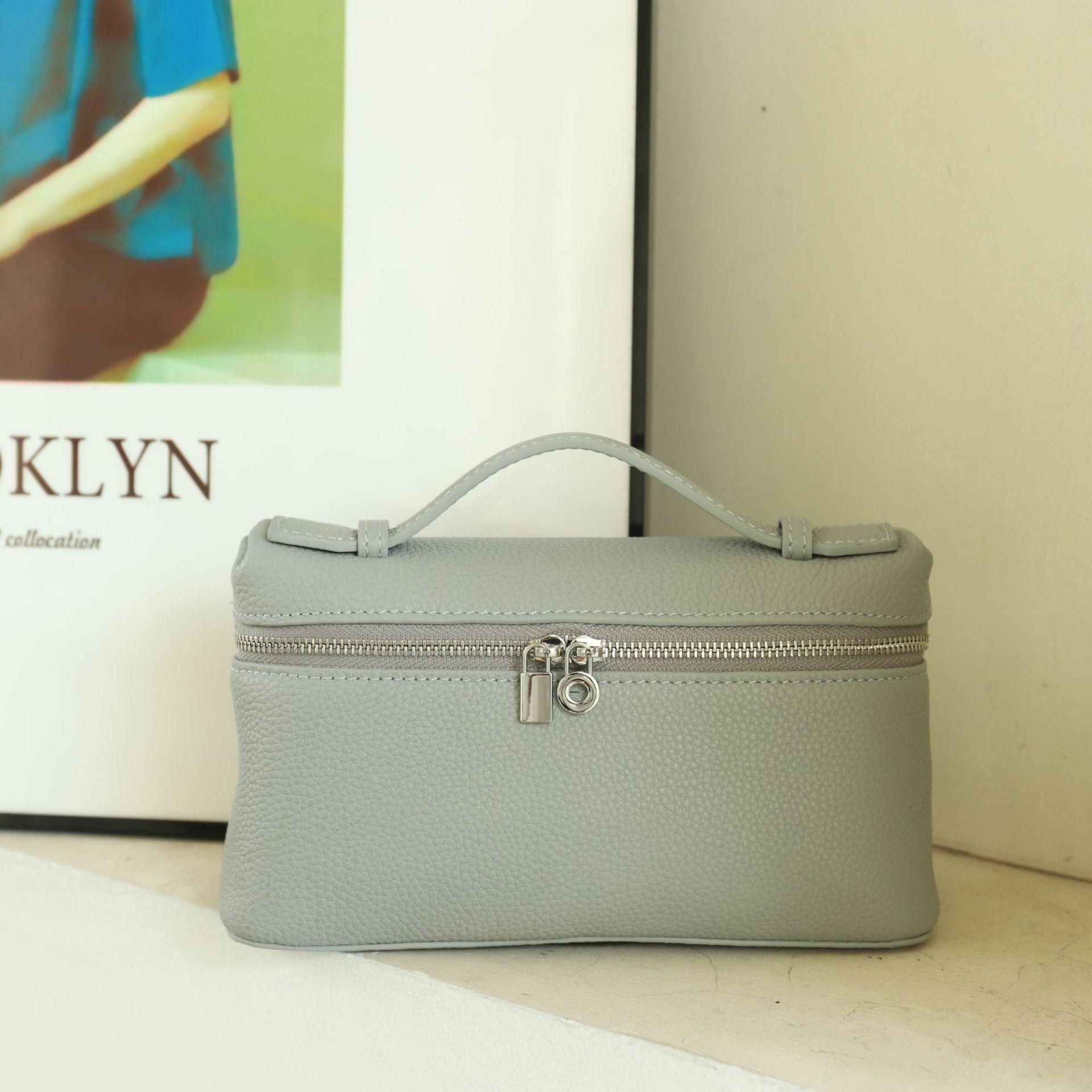 

Мягкая женская сумка через плечо из натуральной кожи - летняя ниша, в стиле портативного ланч-бокса 21cm Length, 8cm Width, 12cm Height