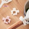 Silicone Bow Spatula Holder Anti-Scalding Utensil Spoon Rest for Pot Clip Bow Shaped Spoon Holder Kitchen Accessory