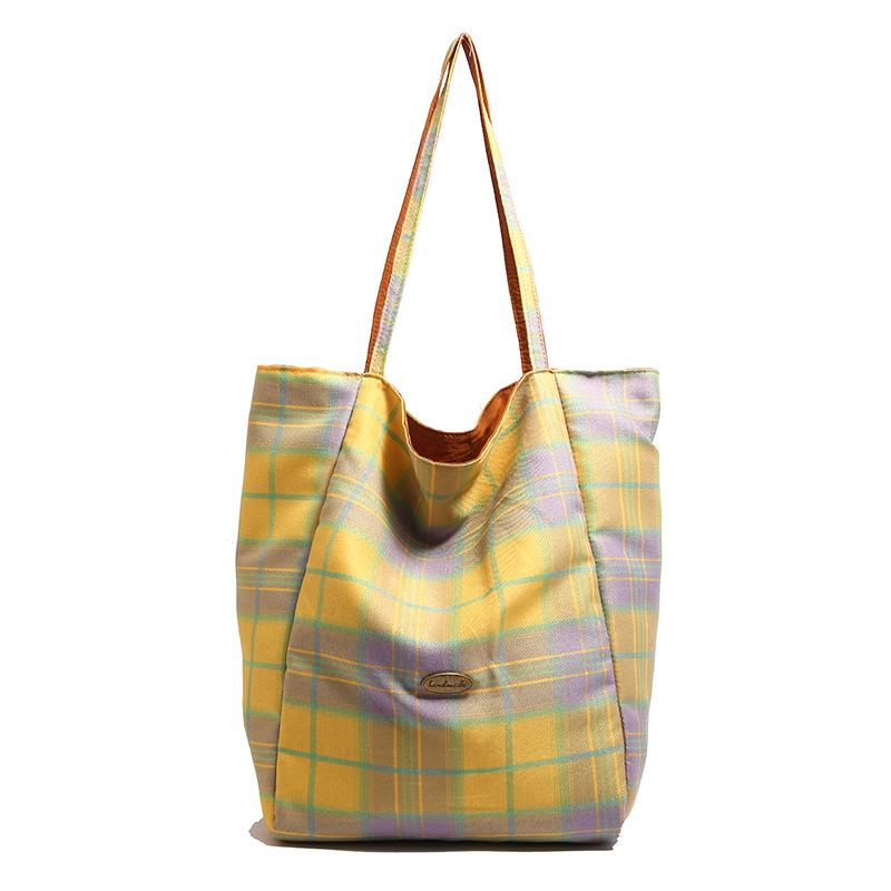 

Double-sided back, British plaid shoulder bag 2025 autumn retro large-capacity tote bag student canvas bag bag women жовтий