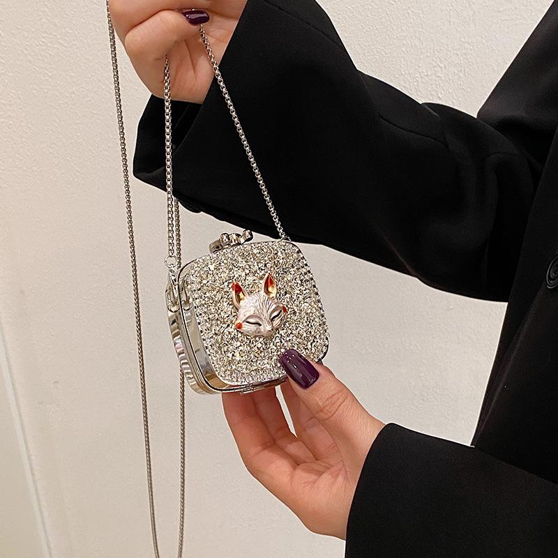 Mini love acrilic geantă mică de damă 2025 nouă europeană și americană stras personalizată buze ruj lanț geantă messenger