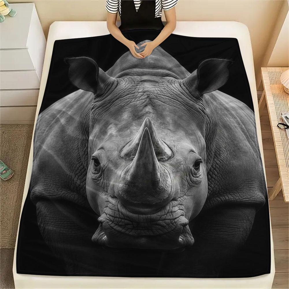 1Pc BigFive Print Flannel Blanket, High quality Comfortable for All Seasons, Home Decor, Warmth and Comfort, Perfect for Christmas Gifts
