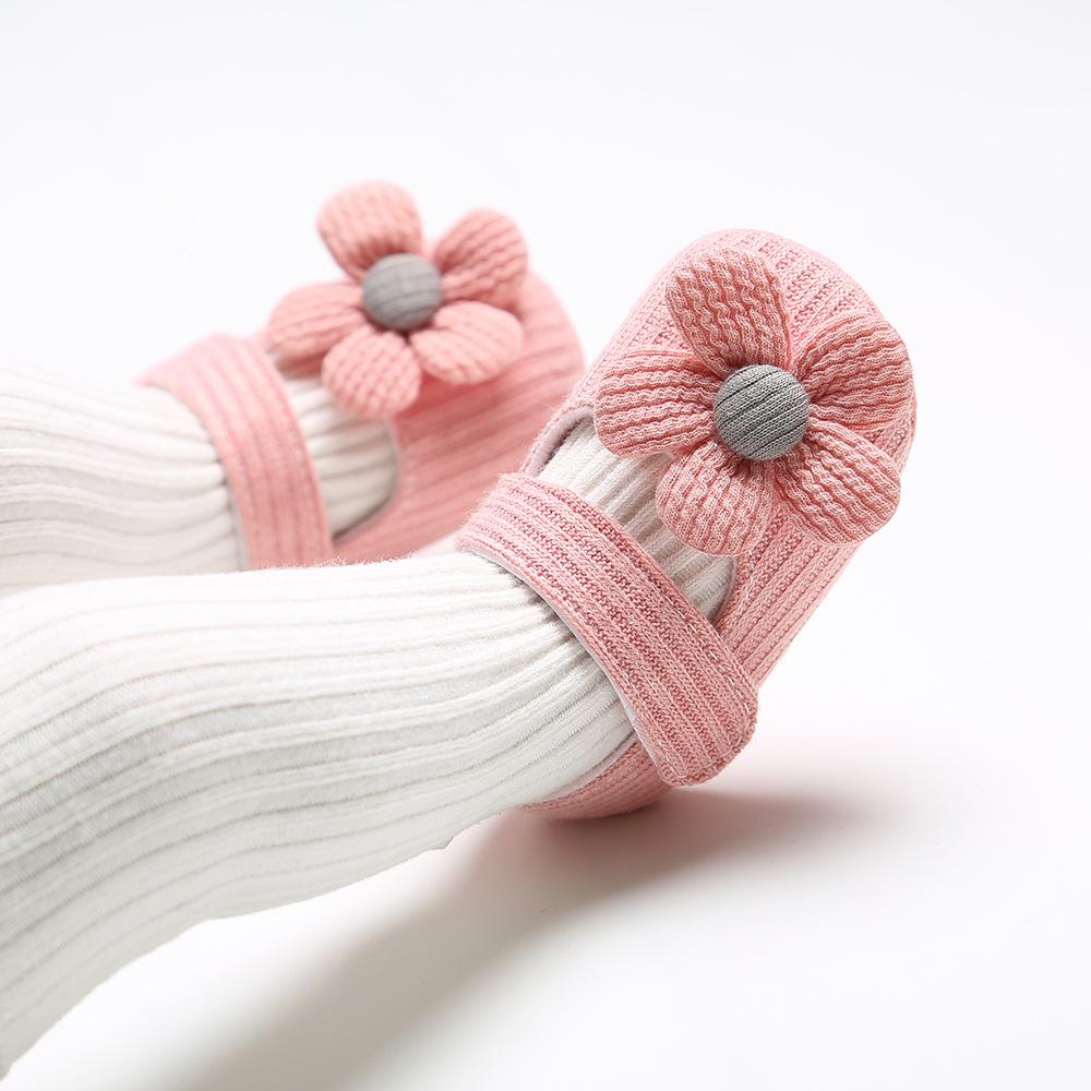 Soft Wool Princess Baby Girl Shoes with Small Flower, Ideal for 0-1 Year Olds
