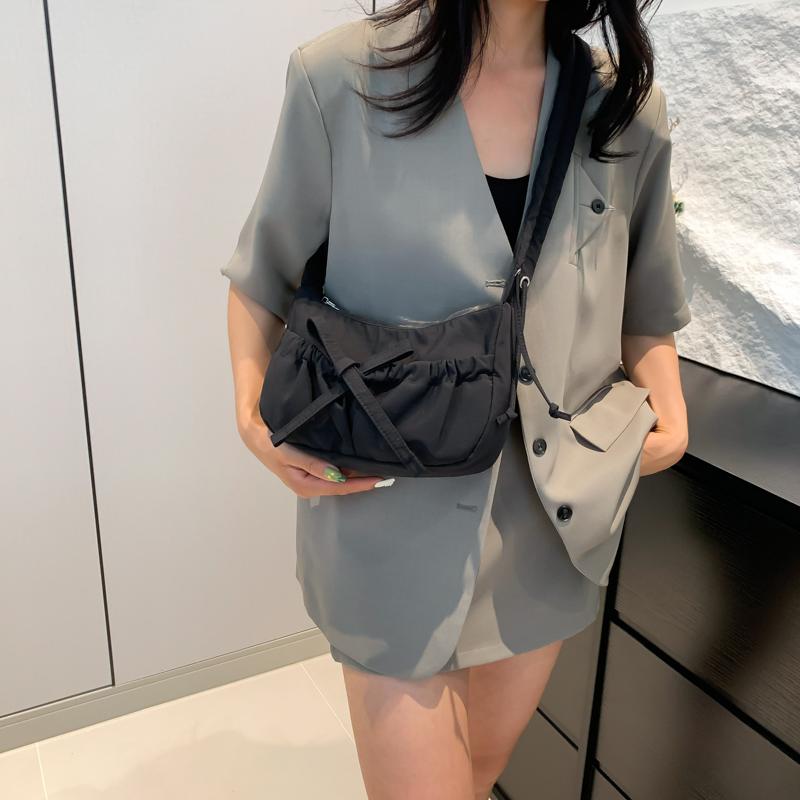 Women Fashion Shoulder Bag with Ruched Drawstring Strap Bow Leisure Satchel Bag Solid Color Cute Sling Bag Ladies Outdoor Bag