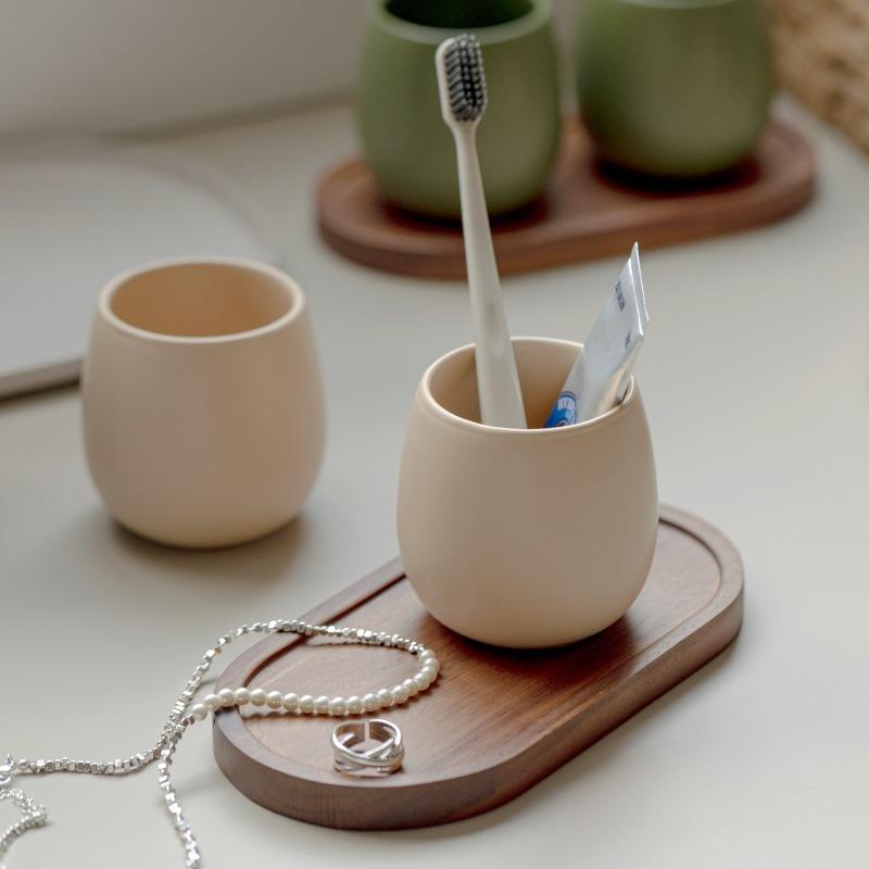 European Style Ceramic Wash Cup Creative Eggshell Shape Bathroom Accessories Home Ceramic Brush Cup Set with Tray Wedding Gifts