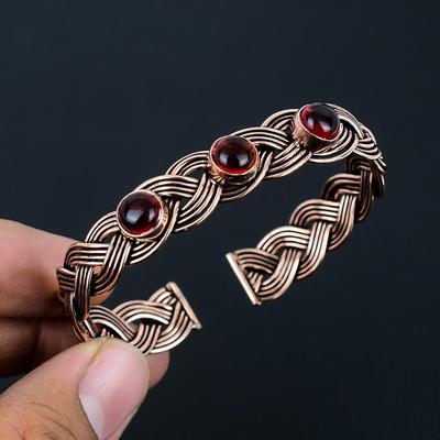 Bellissimo braccialetto di gioielli avvolgenti in filo di rame puro fatto a mano con pietra preziosa rosso granato per lei