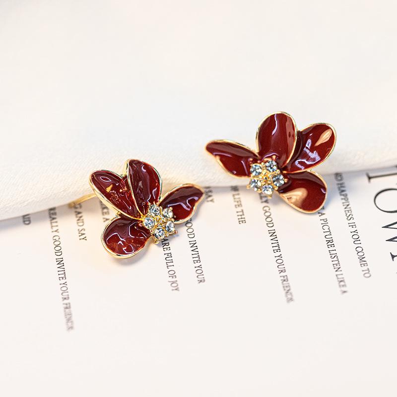 Silver Needle Dripping Oil Diamond Flower Earrings, Retro Hong Kong Style, High-End, Versatile Fashion Studs