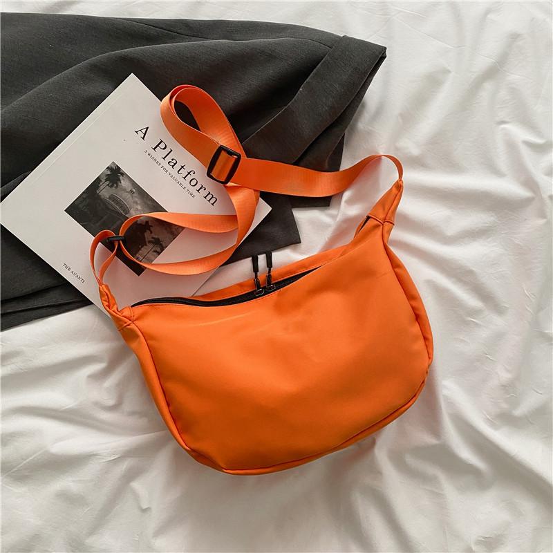 Oxford Cloth Crescent Bag for Women Lightweight Casual Shoulder Crossbody Handbag