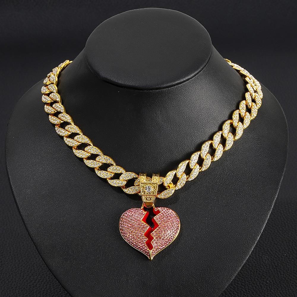 Hip Hop Dark Style Personality Shattered Cracked Love Pendant Hanging Chain HIPHOP Cuban Chain Necklace Street Dance Accessories