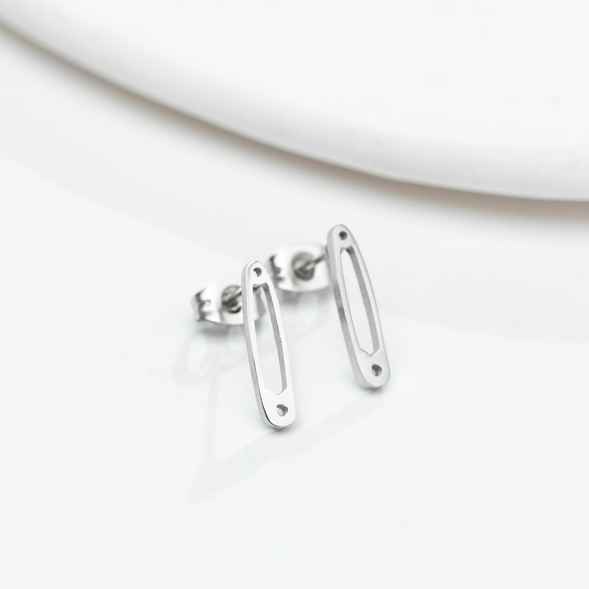 18K Gold Plated Women s Stainless Steel Cross Brooch Earrings – Fashionable and Simple