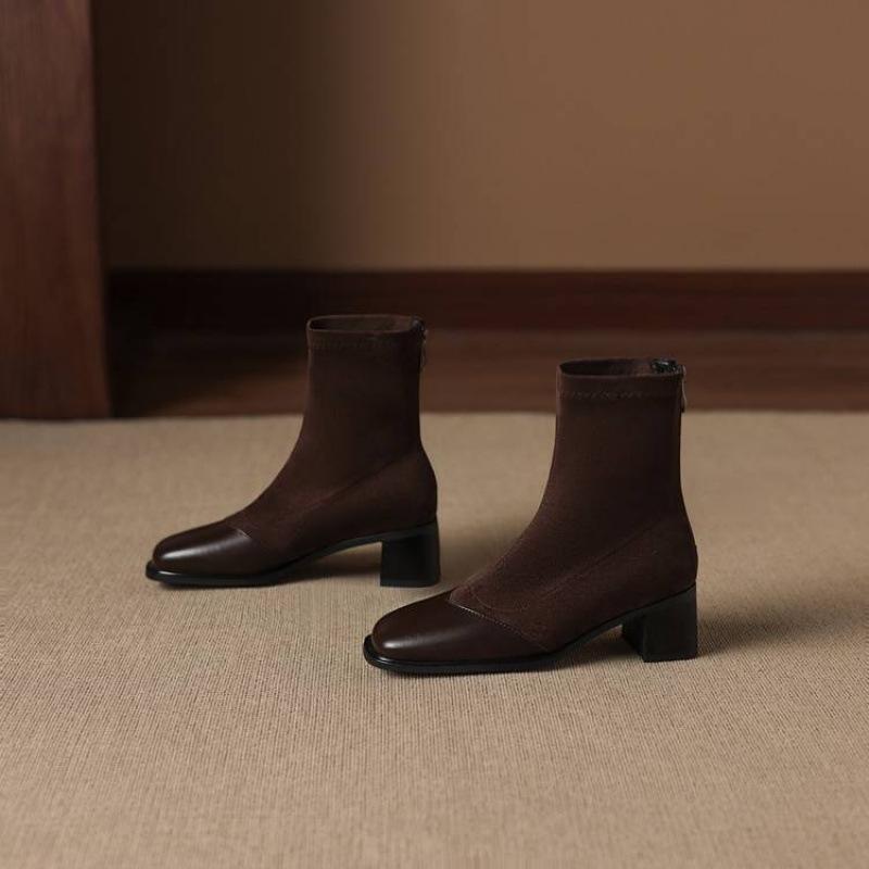 Autumn and winter comfortable square head medium boots women's new large size elastic suede women's boots Korean version of the new medium heel Ma