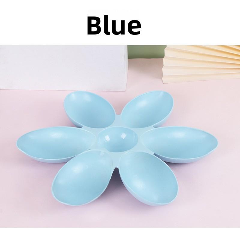 Plastic Pet Flower-shaped Cat Bowl - Suitable for Multi-cat Households for Feeding and Watering Pets.