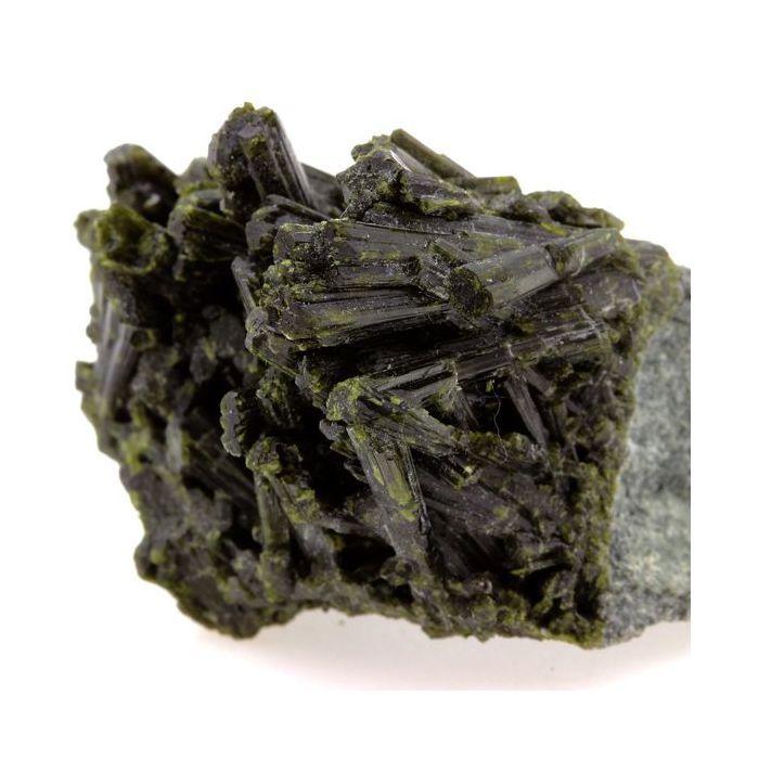 Epidote 324.4 carats