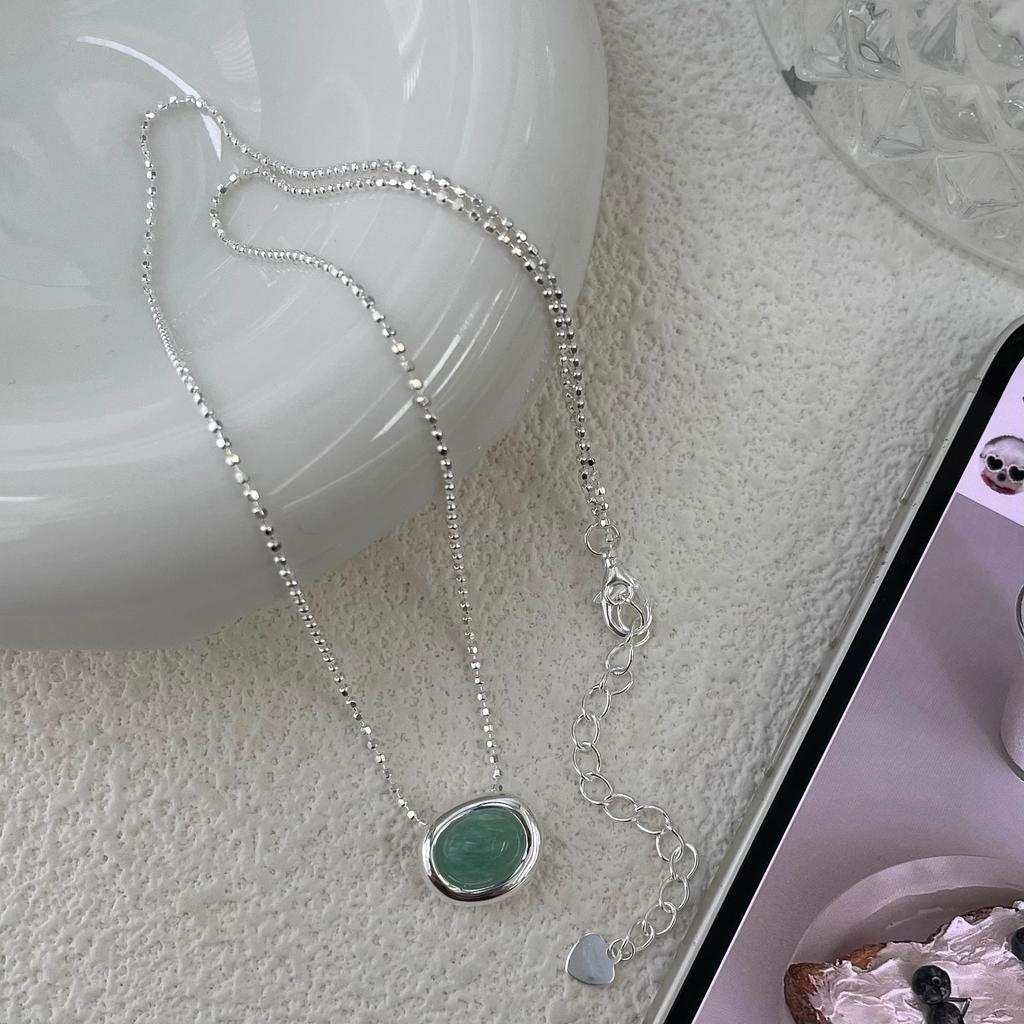 ANENJERY Geometrische Halskette mit ovalem Steinanhänger für Frauen, schlicht, modisch, hochwertig, leicht, luxuriös, vielseitig, personalisierte Schlüsselbeinkette, Schmuckgeschenk