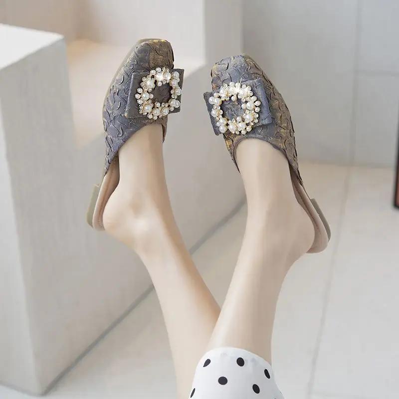 Fashion Woman Slippers Square Toe Flat Shoes for Women Wholesale 2025 Trend Sandals Chic and Elegant Casual Pvc On Sale New Style Slides