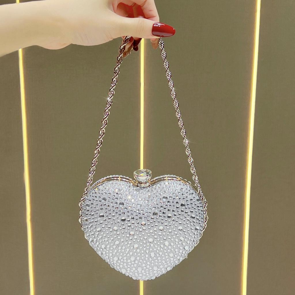 Handheld Small Bag - Heart-shaped Small Bag - Fashionable and Exquisite Chain Strap Cross-body Small Bag