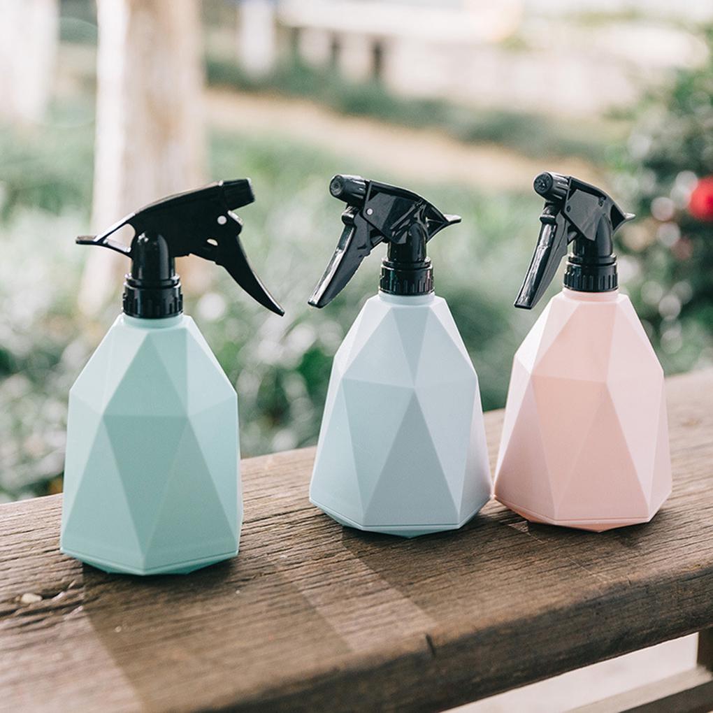 600ml Candy Color Flower Watering Can Geometric Water Spray Bottle Plants Trigger Spray Bottle Watering Can Sprinkling Kettle