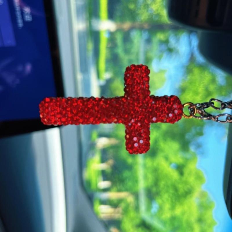 Elegante Crucifijo de Arcilla Colgante con Acento de Cristal para Espejo Retrovisor de Coche Accesorios Colgantes para el Interior del Coche