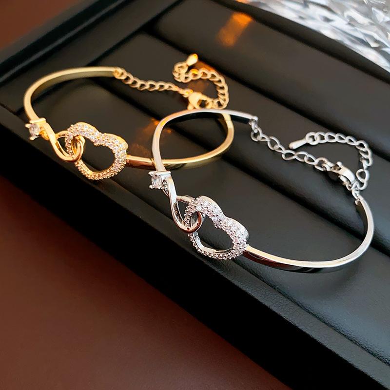 Hot selling hollow out simple and versatile fashionable wristband with a light luxury and high-end feel