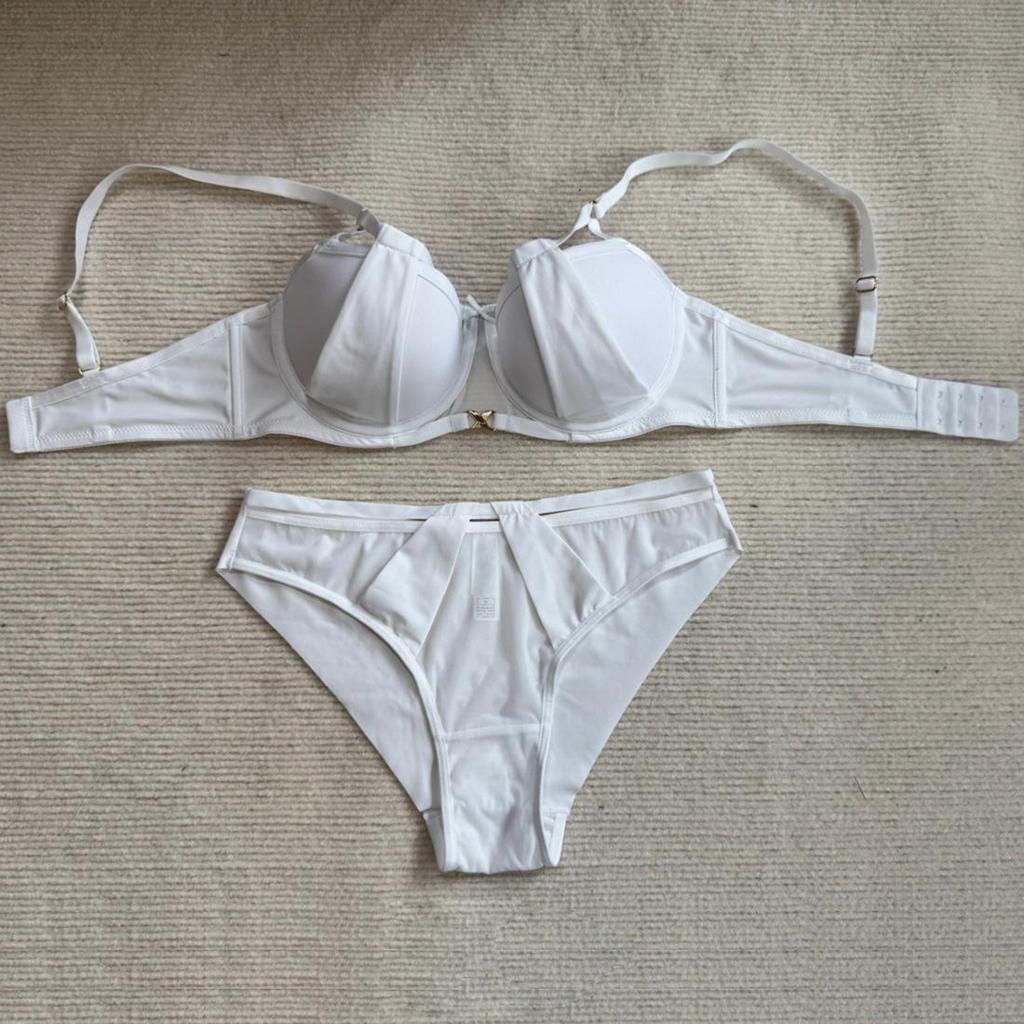 Kadın Sütyen Setleri Push Up Sütyenler Seksi Külotlar Delikli Stil Moda İç Giyim Günlük İç Giyim Setleri