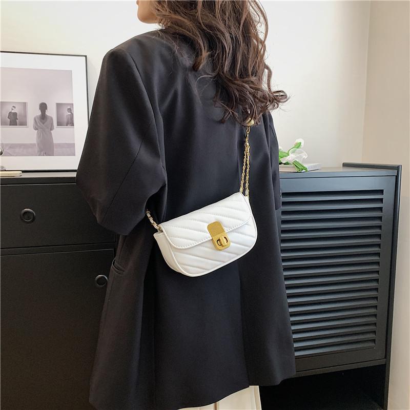 Fashionable Summer 2023 Pu Leather Square Flap Bag Stylish Chain Shoulder Bag