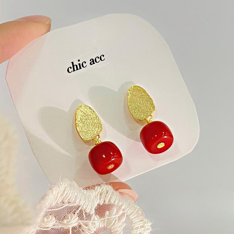 Chinese Style Brushed Red Round Bead Earrings for Women with Versatile White High-end Earrings