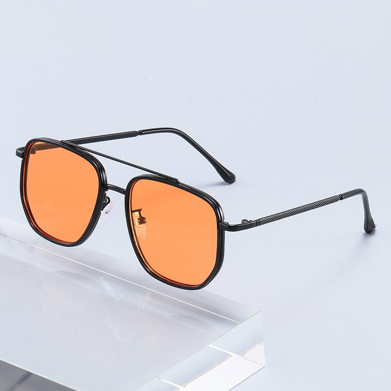 New Vintage Metal Frame Square Sunglasses Women Men Rectangle Sun Glasses Female Eyewear Sunglasses for Male Female Eyeglasses