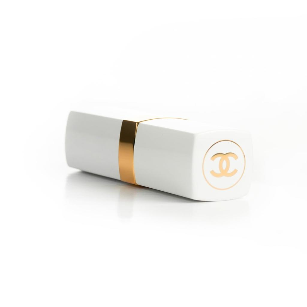 With Official Gift CHANEL Rouge Coco Baume Dreamy Miroir Double Facette Cosmetics Compact Mirror Perfect for White Day and Includes Genuine Shopping