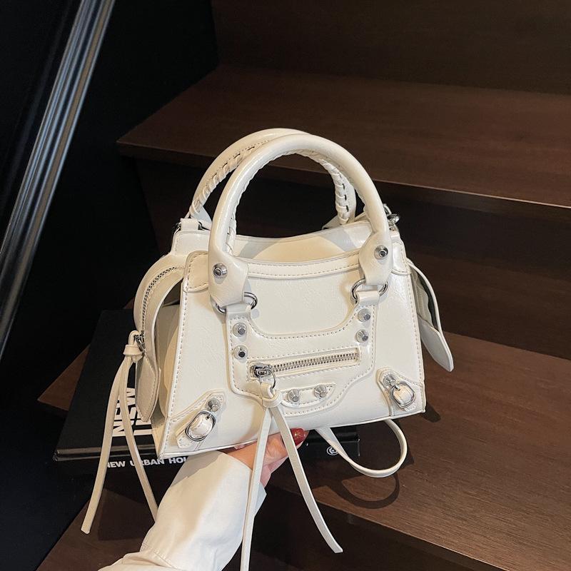 2025 Άνοιξη Χειροποίητη Τσάντα Χιαστί με Ρετρό Τρουκς: Γλυκιά & Πικάντικη Τσάντα Ώμου για Μοντέρνες Γυναίκες