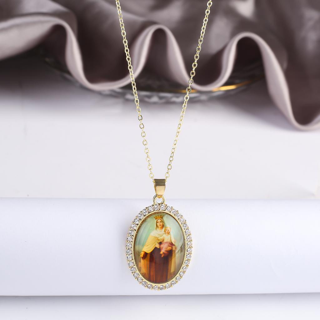 Hot Sale Virgin Mary and Child Theme Zirconia Charm Pendant Necklace Classic Man Woman Religious Jewelry Holiday Gift Accessory