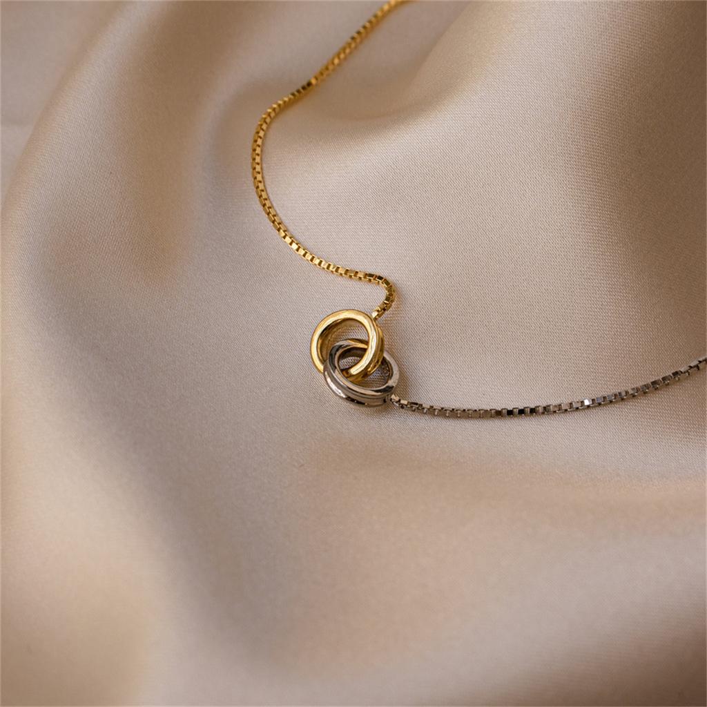 Titanium steel high color retention eternal ring asymmetric splicing neck chain short loop interlocking necklace retro