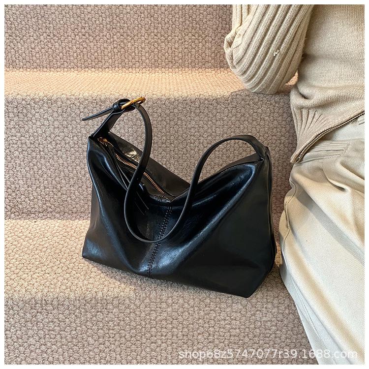 Foreign order large-capacity bag women's autumn and winter versatile 2025 new casual simple shoulder messenger bag commuter tote bag