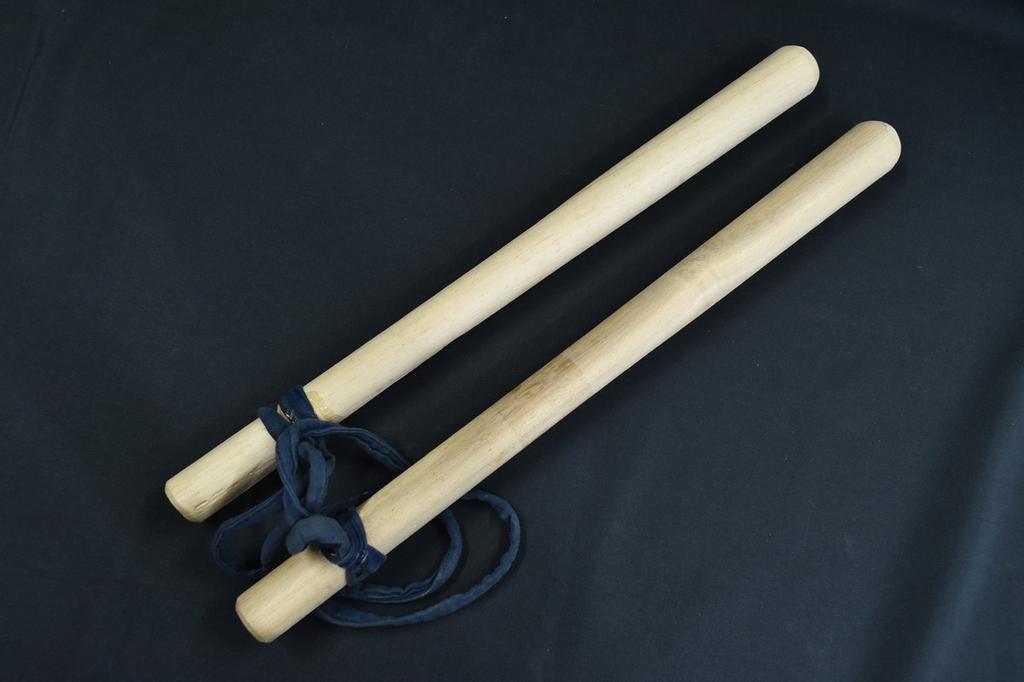 Vintage Japanese Wooden Wadaiko Drum Shime Daiko Taiko with Stand & Stick, As-is