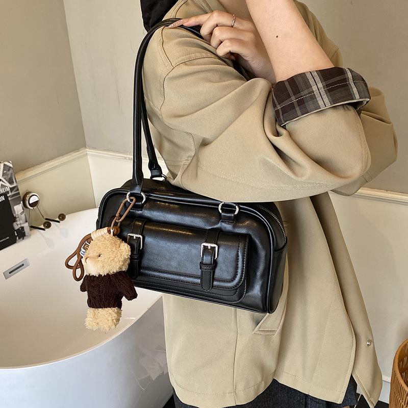 Retro Bag Women's Large Capacity 2025 New Autumn and Winter Casual Shoulder Messenger Bag Popular Commuter Pillow Bag This Year