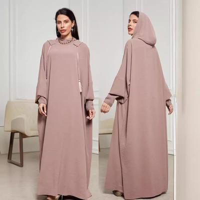 Élégante Robe Longue Hijab à Capuche du Moyen-Orient