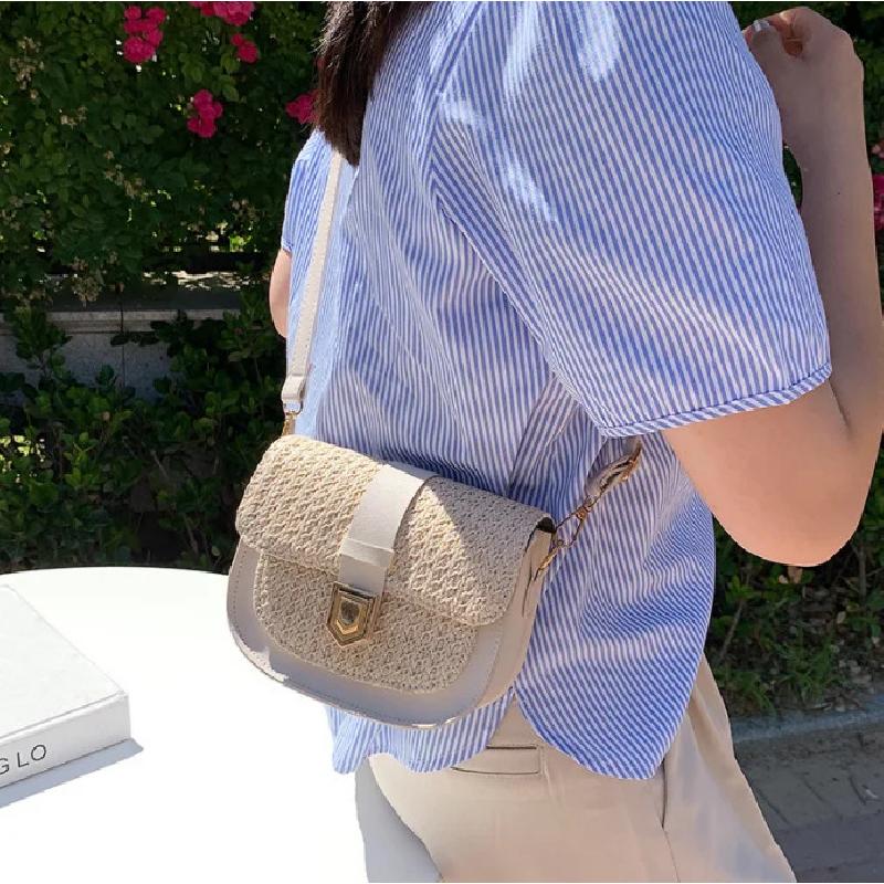 Straw Woven Bag Female 2025 New Fashion Simple Small Fresh Single Shoulder Messenger Bag Foreign Style Saddle Bag