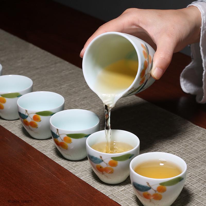 1 Pc Chinese Handmade Ceramic Teacup Master Hand-painted Loquat Porcelain Tea Bowl Travel Meditation Cup Tea Set Accessories