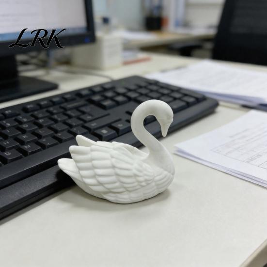 White Swan Decor 3D Printed Figurine, Modern Minimalist Statue Decoration, Animal Desktop Sculpture Desk Ornament for Home Office Living Room