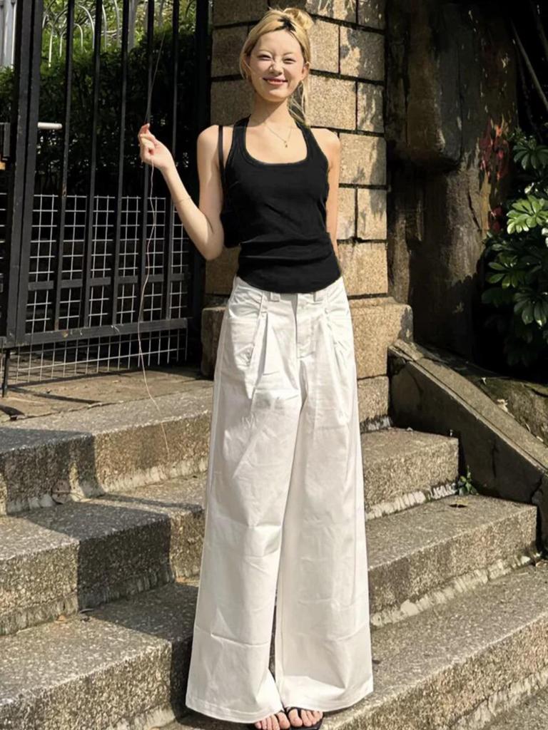 Yi Han Meng Zitronengelbes Slim Fit Neckholder Tanktop für Frauen und Mädchen - Niedlich, aufhellend, schlankmachende Unterwäsche oder Oberbekleidung