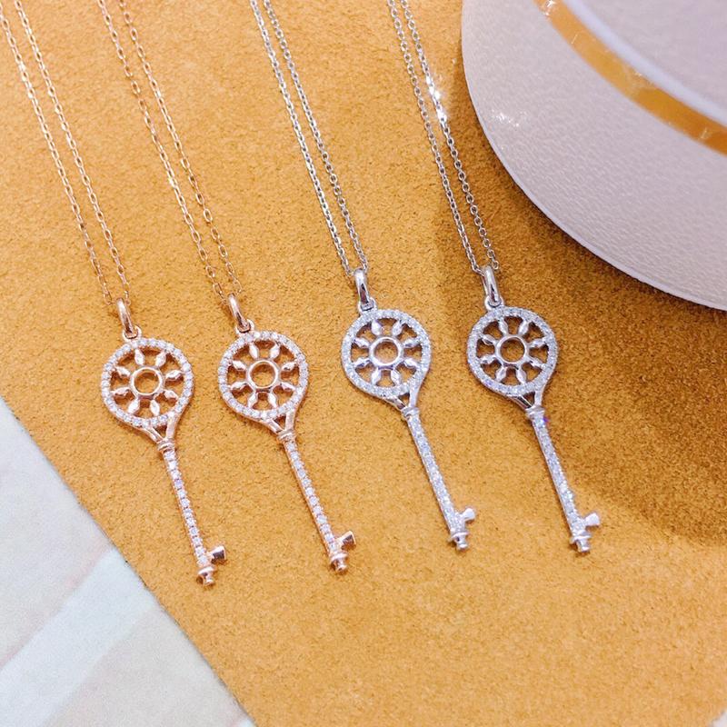 Creative Key Shape Necklace for Women Jewelry  Plated Zircon Sweater Chain Necklace Collars Birthday Gift Party Jewelry