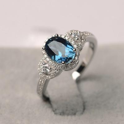 Gericht Retro Tansanischer Blauer Ring, Temperament Eiförmiger Königinnenring, Schlichter Zeigefingerring