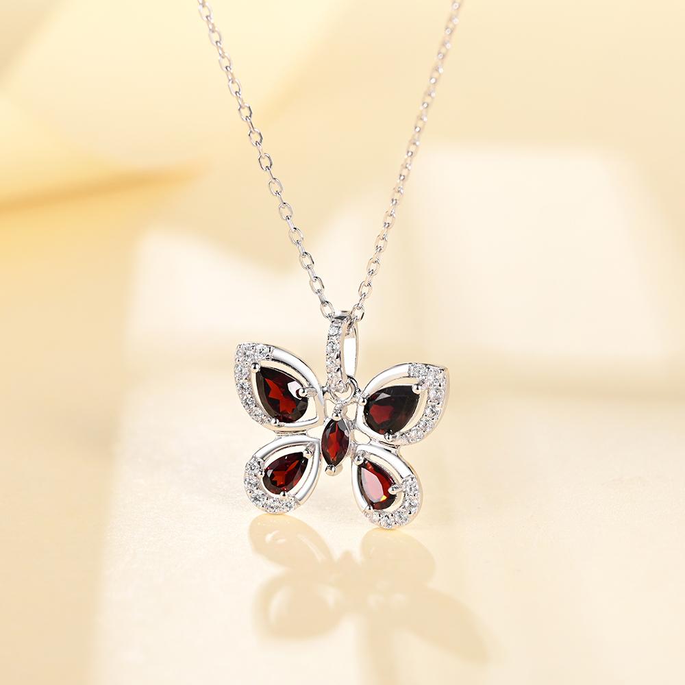 Halskette mit Schmetterlings-Anhänger aus Silber mit natürlichen roten Granat-Edelsteinen, feiner Schmuck aus 925er Sterlingsilber für Frauen und Mädchen, schönes Geburtstagsgeschenk